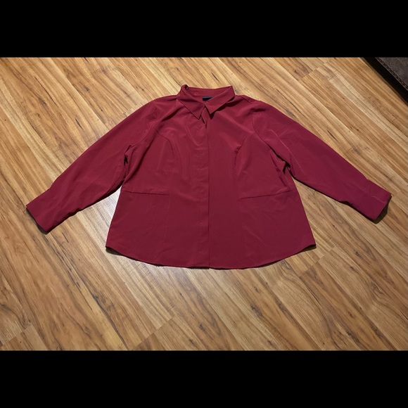 Lane Bryant Women’s Burgundy Covered Placket Button Up Blouse Size 22/24 - Picture 3 of 10